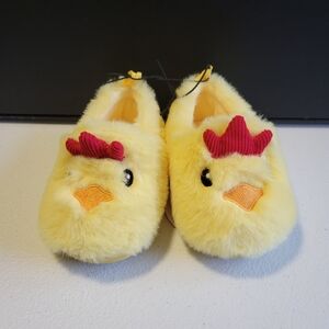 wonder nation Yellow Chick Plush Slippers  1